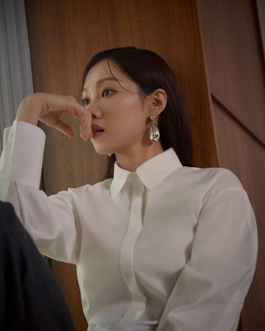 이성경, 한층 더 그윽해진 美모...벌써 가을 분위기 '물씬' [화보]