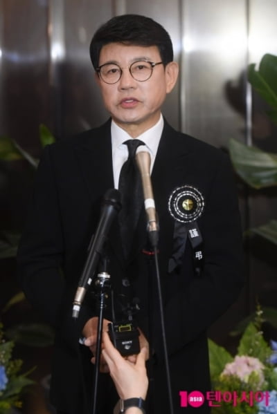 “마약, 음주 운전은 아니야“ 설운도 아내, 식당 돌진 사고 내 10명 부상[TEN초점]
