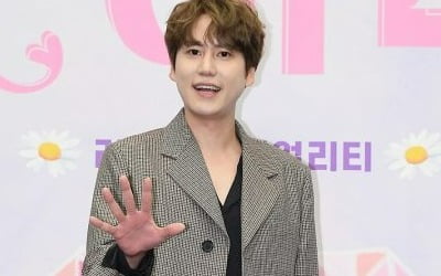 Kyuhyun does not participate in 'Phantom Singer 4' "Severe abdominal pain symptoms, currently improving"