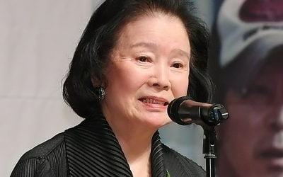 The late Yoon Jeong-hee's funeral is held today (30th).