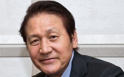 Ahn Seong-ki's health is recovering after suffering from blood cancer