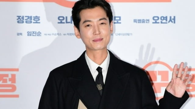 Jung Kyung-ho romances Jeon Do-yeon, 10 years older than him
