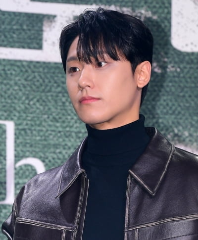 Lee Do-hyun, the main character behind the popularity of 'The Glory'