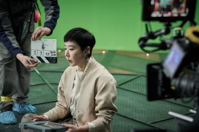 The late Kang Soo-yeon, bright smile at the scene of 'Jeong-i'