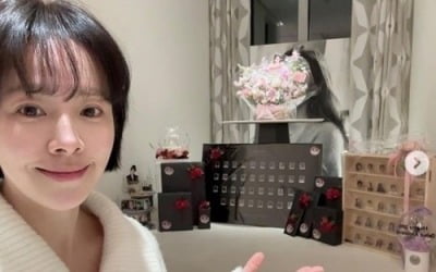 Han Ji-min, 20th anniversary of debut, still 'refreshing visual'