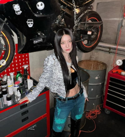 Red Velvet's Seulgi, will you be disappointed if she doesn't advance to the US?
