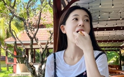 Baek Jin-hee, enjoying healing alone without Yoon Hyun-min?