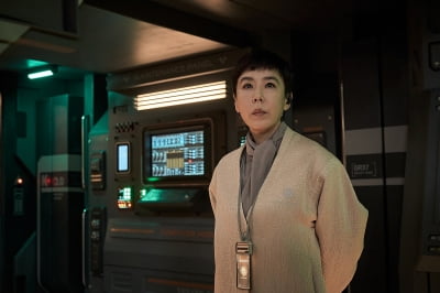 Kang Su-yeon, the driving force behind 'Jeong-i'