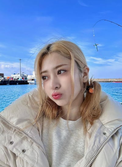 Le Seraphim Heo Yun-jin, a 'K-idol' visual that will surprise even Jeju divers