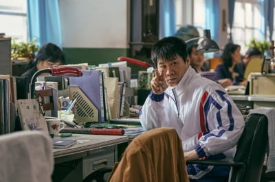 Jin Seon-gyu turns into a crazy guy who grabs your back