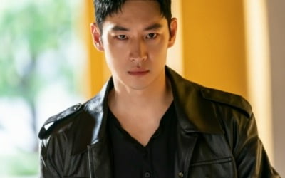 Lee Je-hoon "Appearing in 'Model Taxi 2' is a given"