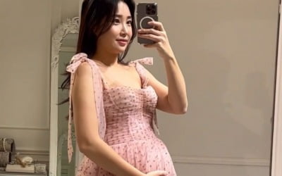 Choi Hee, pregnancy photo prepared by each person