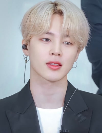 BTS Jimin, an unrivaled face that encompasses the East and the West