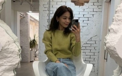 Sunye, the active idol visual of 'mother'