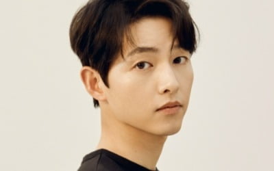 Song Joong-ki, who became a father, opens up about speculative reports