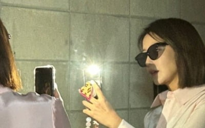 46-year-old Kim Hee-seon, 'catching up' with the MZ generation's sensibilities