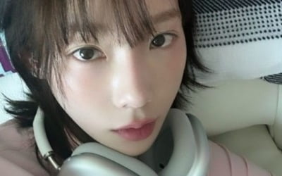 Taeyeon, visuals in full bloom with 'innocent beauty'