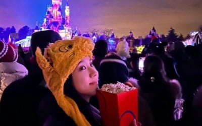 Blackpink Jisoo, a spoonful of cute charm