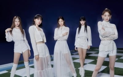 Le Seraphim, No. 1 on Japan's Oricon chart daily single ranking