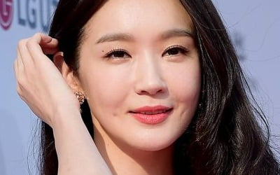 Father and older brother accused of fraud. Kang Min-kyung “I stopped communicating”