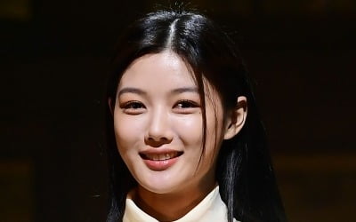 Kim Yu-jeong "'Shakespeare in Love' is meaningful and I learned a lot"