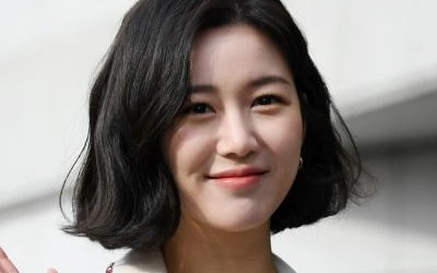 Lee Da-in and Lee Seung-gi get married privately on April 7