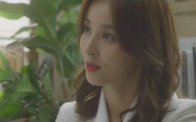 Han Hye-jin, who broke out in an affair scandal, joined hands with Cho Seung-woo