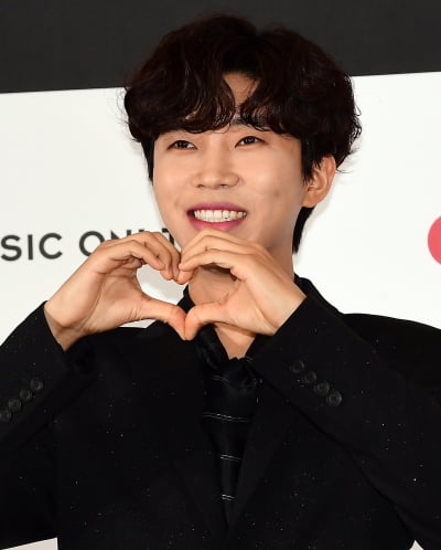 Singer Lim Young-woong, No. 1 artist on KM Chart in January