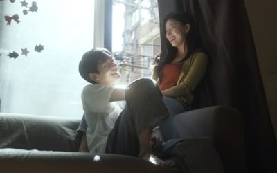 Lim Yun-seong releases 'At the End of the World' MV teaser