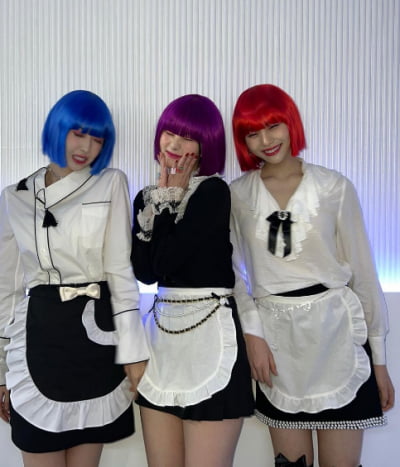 BBJ of the Three Musketeers with short hair, alluring beauty in maid uniform