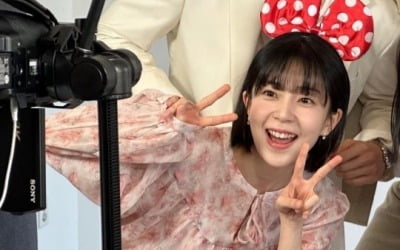 Baek Jin-hee shows off her lovely visuals
