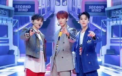 Boo Seok-soon takes first place on 'M Countdown' with 'We Gotta Fight'