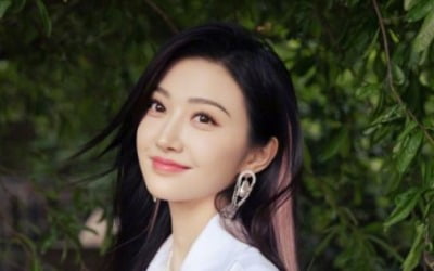 Chinese actress who became a model for a Korean entertainment establishment