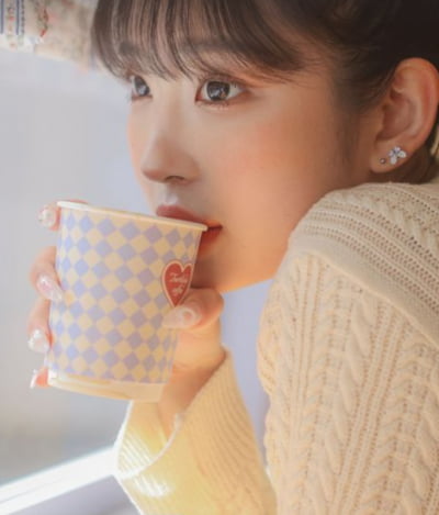 Choi Jun-hee, faint eyes