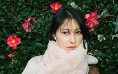 Park Gyu-ri, visuals full of innocence and simple beauty… The extraordinary aura of a goddess