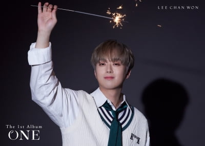 Lee Chan-won releases 'ONE' and dominates domestic charts