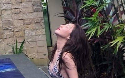 Sandara Park shows off her amazing body