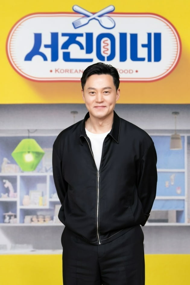 Lee Seo-jin's change from being boring became a key point in 'It's Seo-jin'
