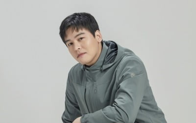 Mountia releases Tone & Tone spring pictorial with Lee Jang-woo
