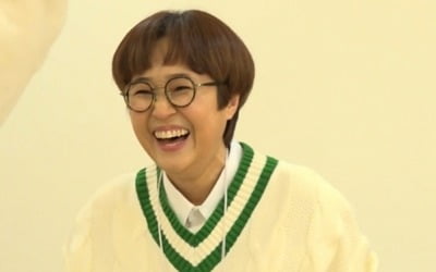 Song Eun-i celebrates her 30th debut anniversary