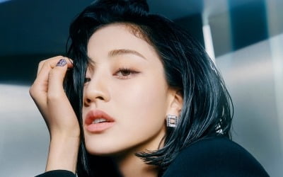 Twice releases 'READY TO BE' personal teaser relay