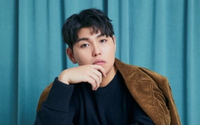 Han Dong-geun releases 'It's been a long time' remake song