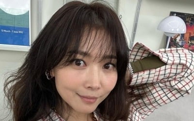 Oh Yoon-ah, showing off her unchanging beauty