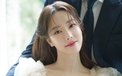 Go Woori's sudden announcement of "not an easy decision"