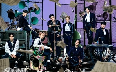 Stray Kids' 1st Japanese full-length album sweeps the local weekly charts at #1