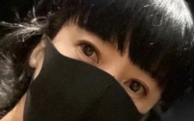 Kim Hye-soo, just before extinction, small head-certified eyes half of her face