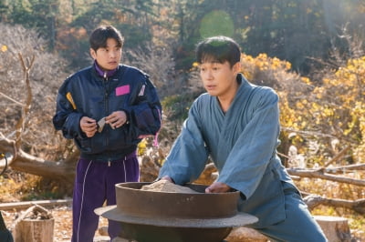 Park Seong-woong and Lee Yi-kyung, 'same age friends' as close friends