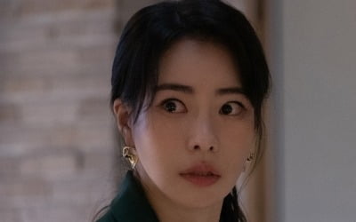 Lim Ji-yeon, who wrote a life-long character as her first villain, 'The Glory'