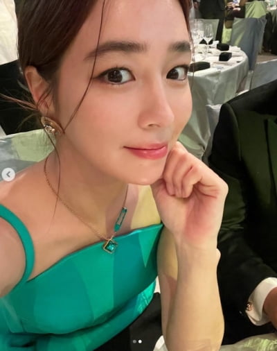 Lee Min-jung attends the American Academy viewing party