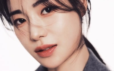 Lim Ji-yeon takes first place in topicality with 'The Glory'